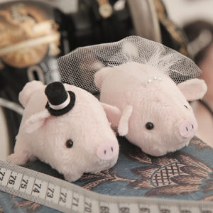 【画像】結婚祝いの豚