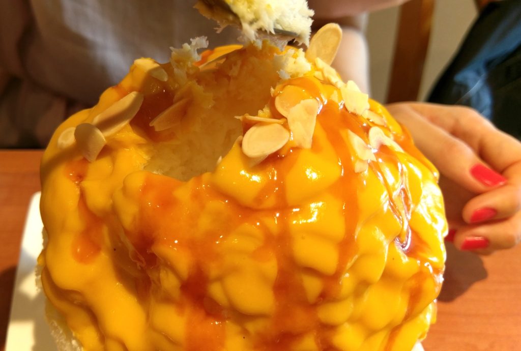 【画像】宮崎台ティーハウスマユールかぼちゃみるくかき氷。マジでフワフワサクサク