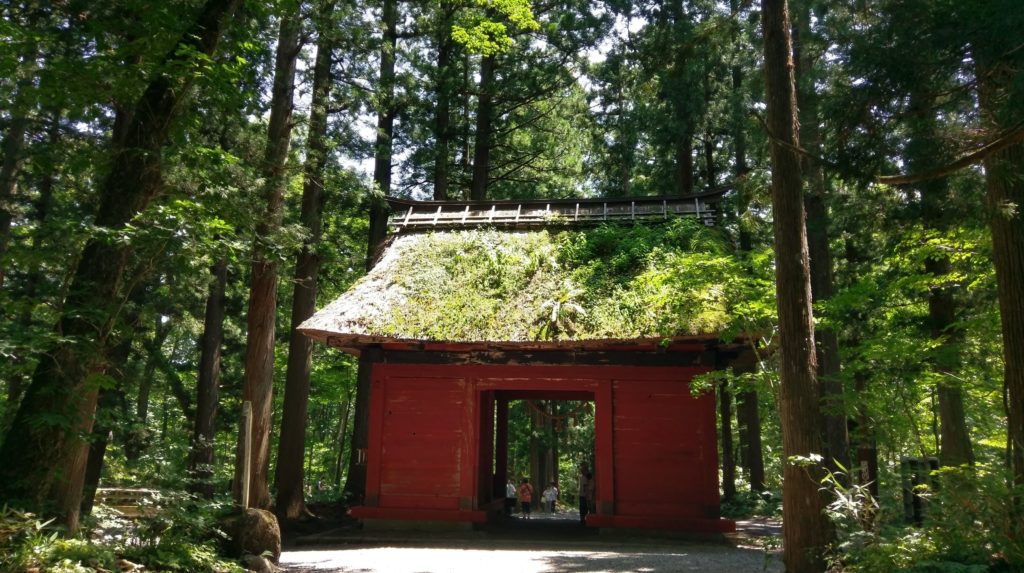 【画像】戸隠神社の風情ある建物長野帰省